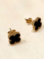 black alhambra series earrings